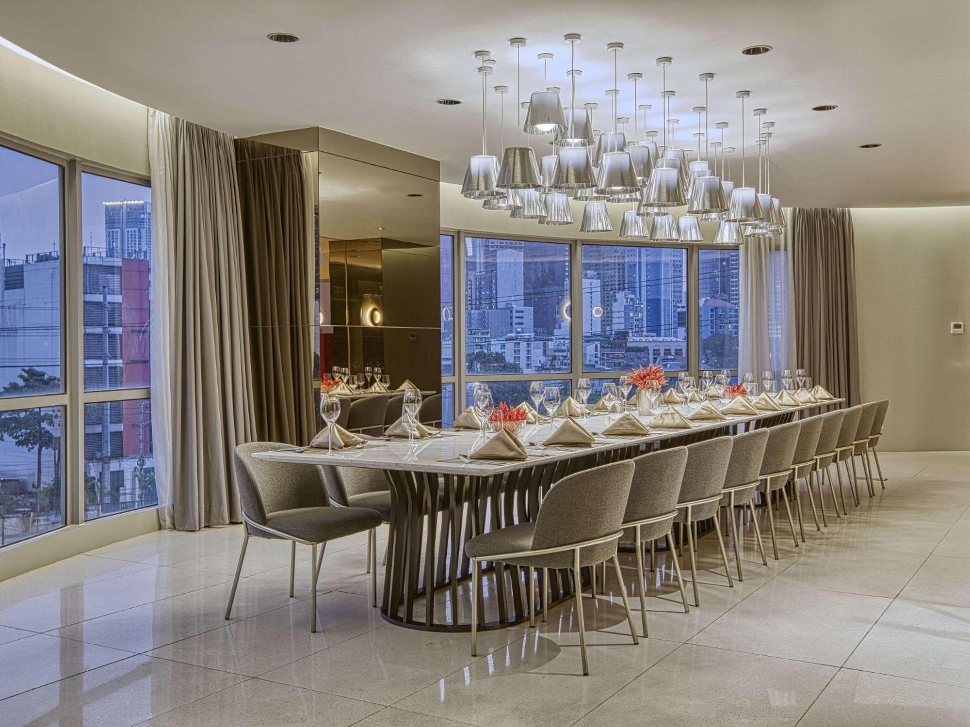 Novotel Suites Manila At Acqua Mandaluyong 외부 사진