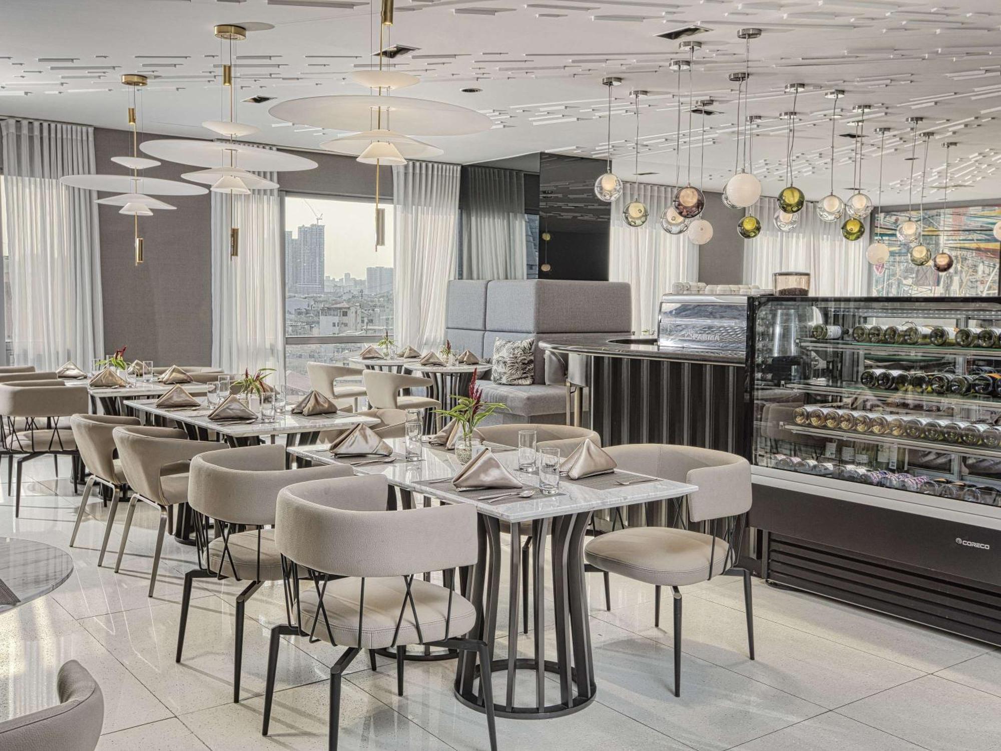 Novotel Suites Manila At Acqua Mandaluyong 외부 사진