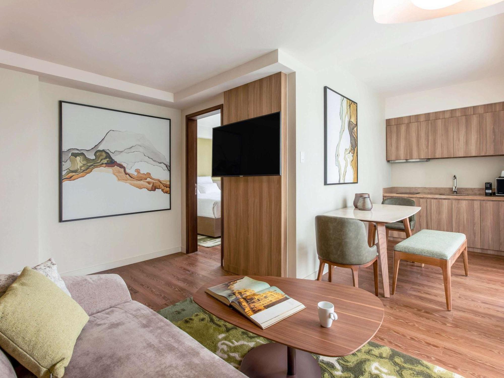 Novotel Suites Manila At Acqua Mandaluyong 외부 사진